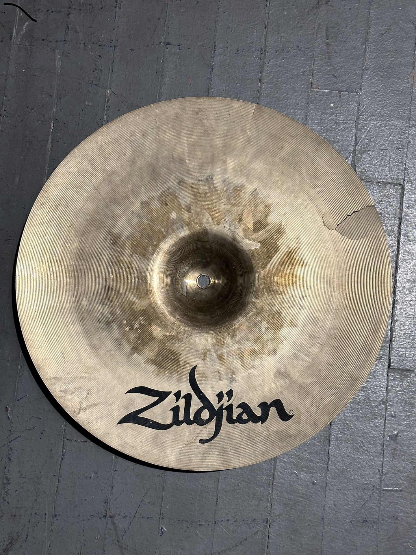 Vintage Zildjian Cymbals 70s 21” Ride, A Custom Mastersound Hi Hats, Etc for Sale in Los