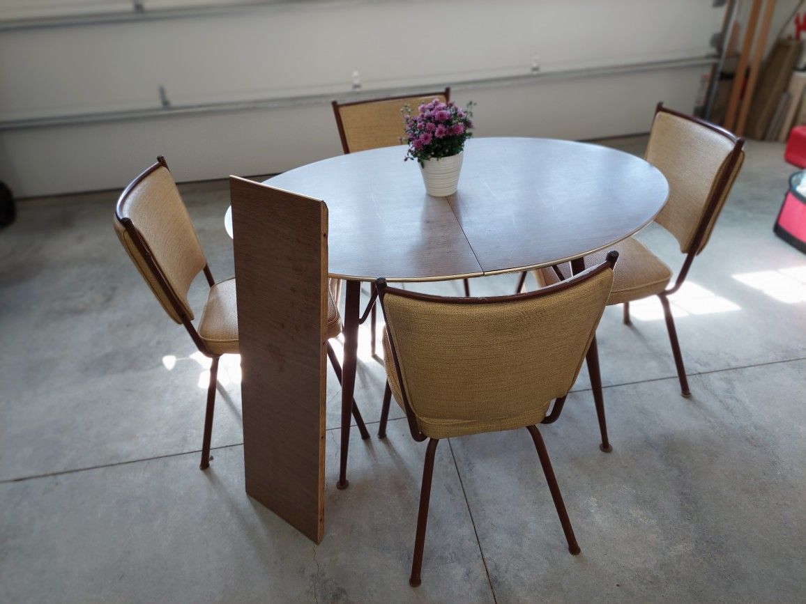 Mid-century Table And 4-chairs