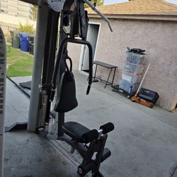 HOIST V4 200 Pounds  Exercise Fitness Workout Home Gym Weight Machine