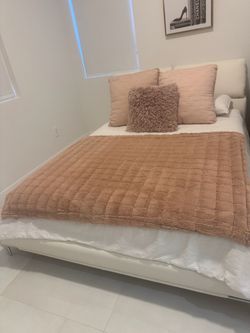 Queen bed