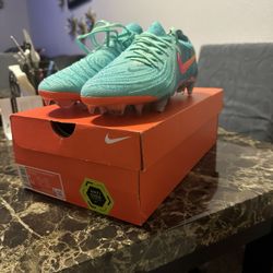 Phantom Gx Metal Cleats 