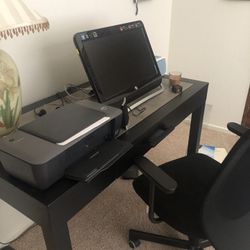  Computer Desk w/chair 