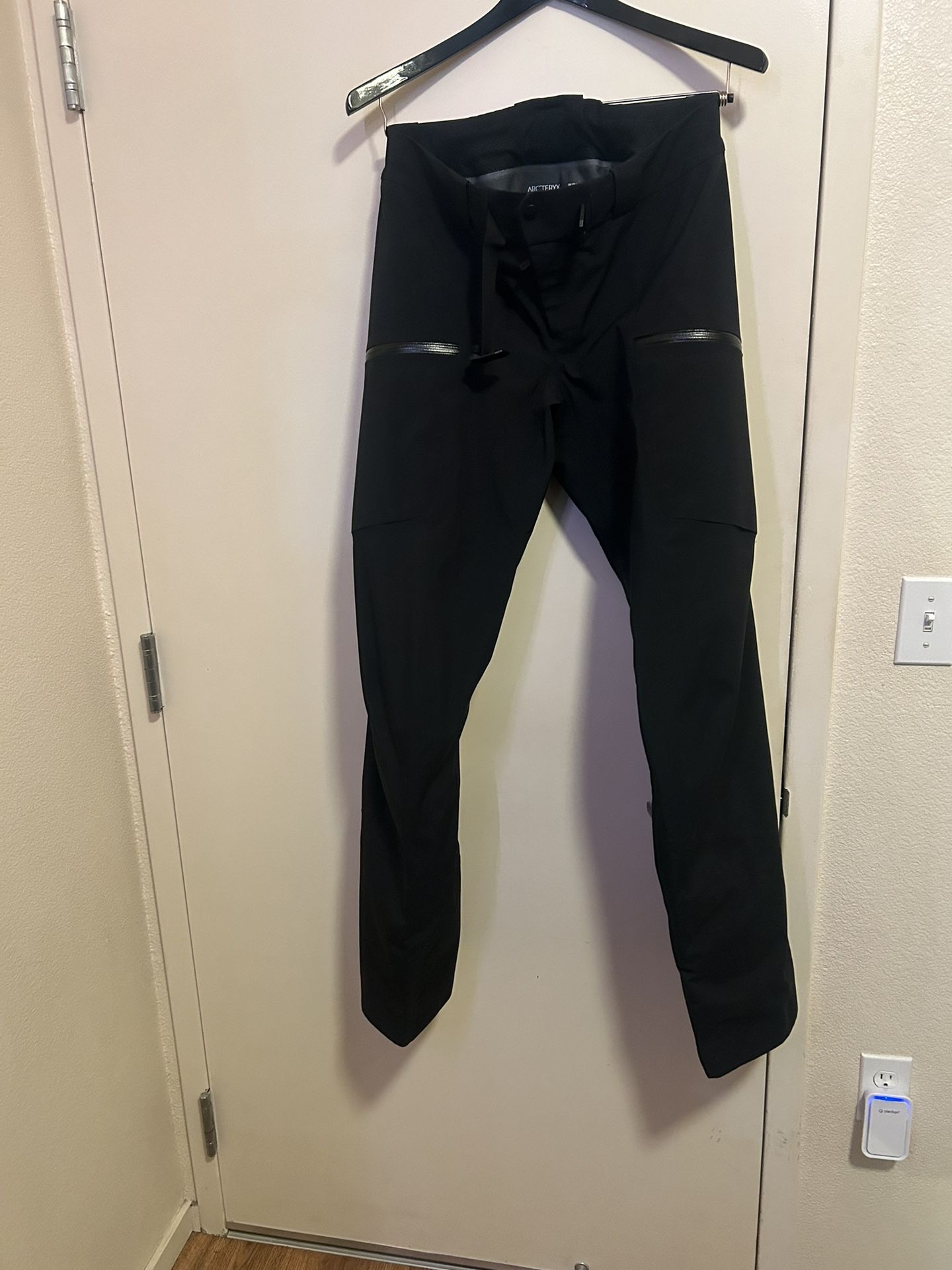 Arcteryx Sabre Insulated Ski Snowboarding Pant Men’s Medium Tall