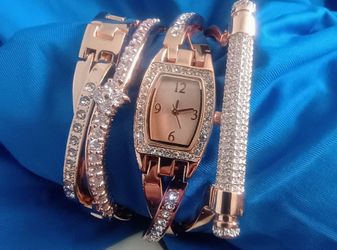Elegant Rose Gold Crystal Watch & Bracelet Set