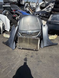 Parts 2008 Toyota Camry SE V6 Complete Front End $550