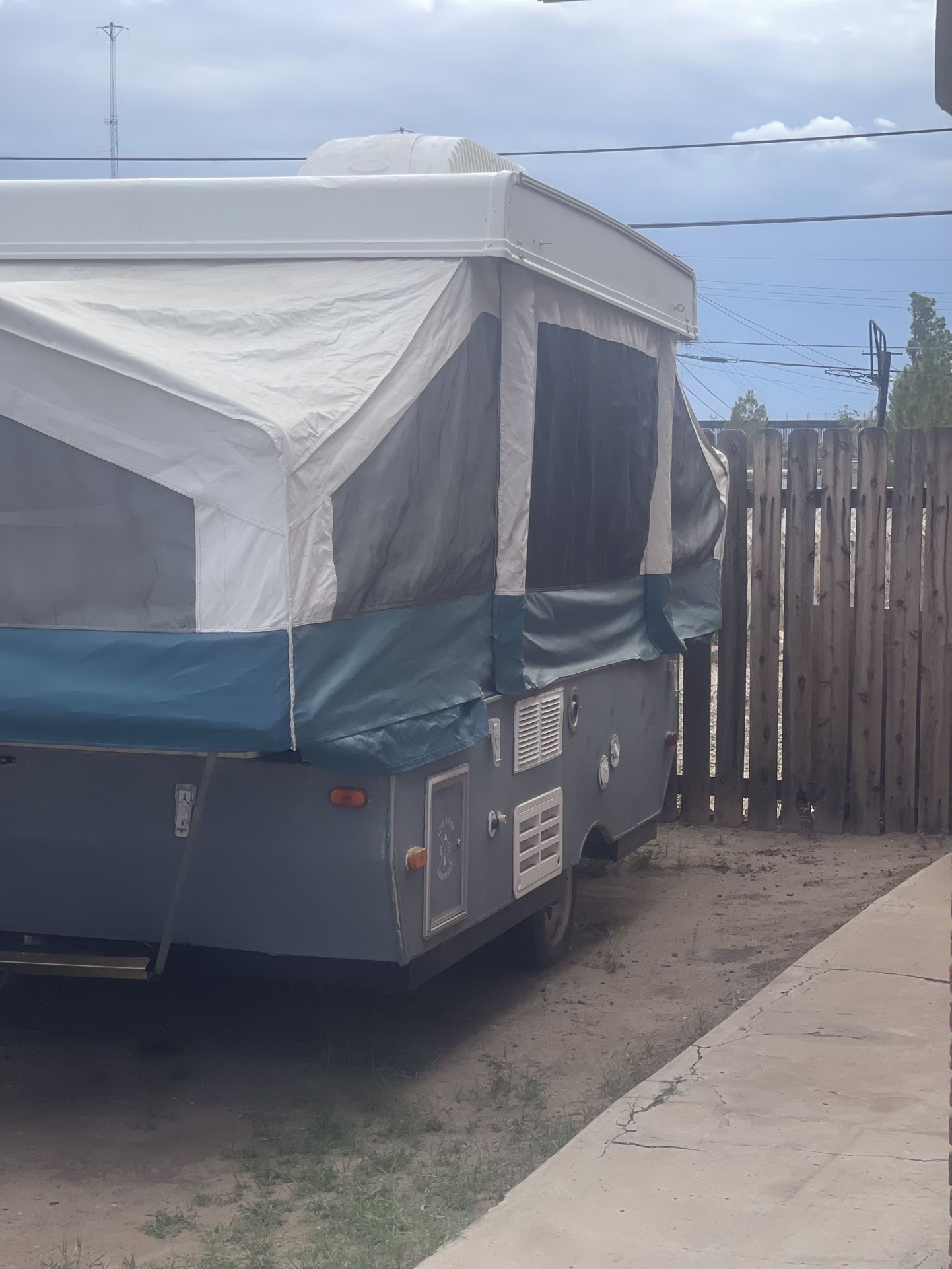 Pop Up Camper
