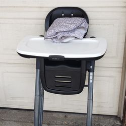 Graco 7 In 1 High Chair With Wheels, Easy To Move Around. Foldable For Different Ages Of Baby And Toddler. Multi-Purpose Use, Functional. Very Clean