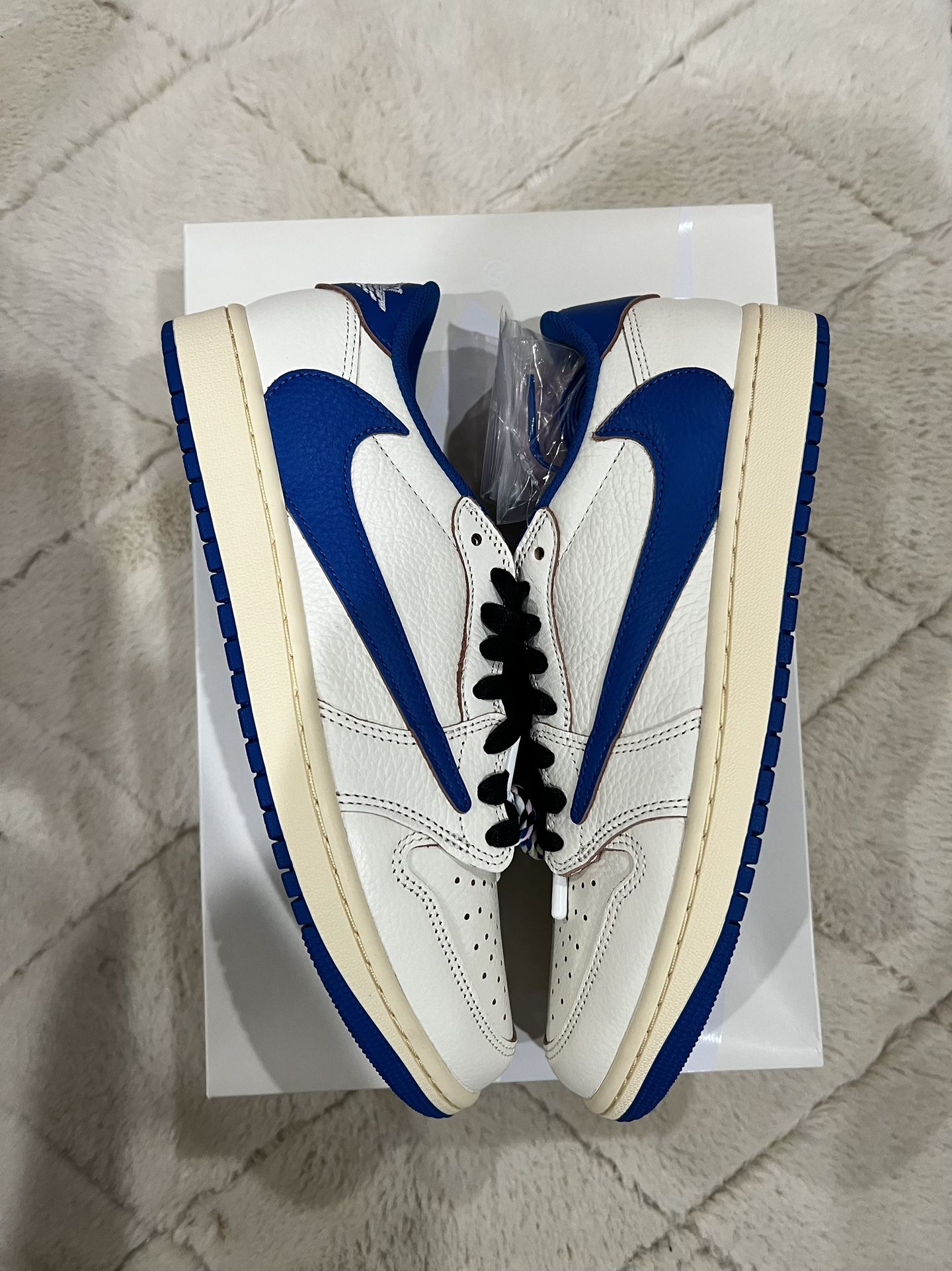 Jordan 1 Retro Low OG SP Fragment x Travis Scott Sail Military Blue