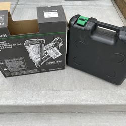 Hitachi Gas strip Nailer