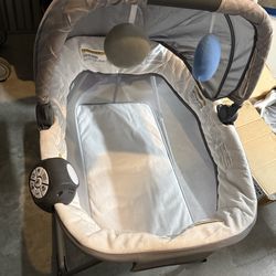 Portable bassinet