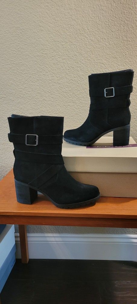 New Clarks Black Suede
Malvet Doris Boots size
8.5m