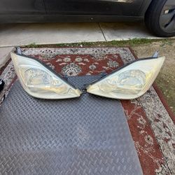 Toyota Sienna  Headlights 2005/2011