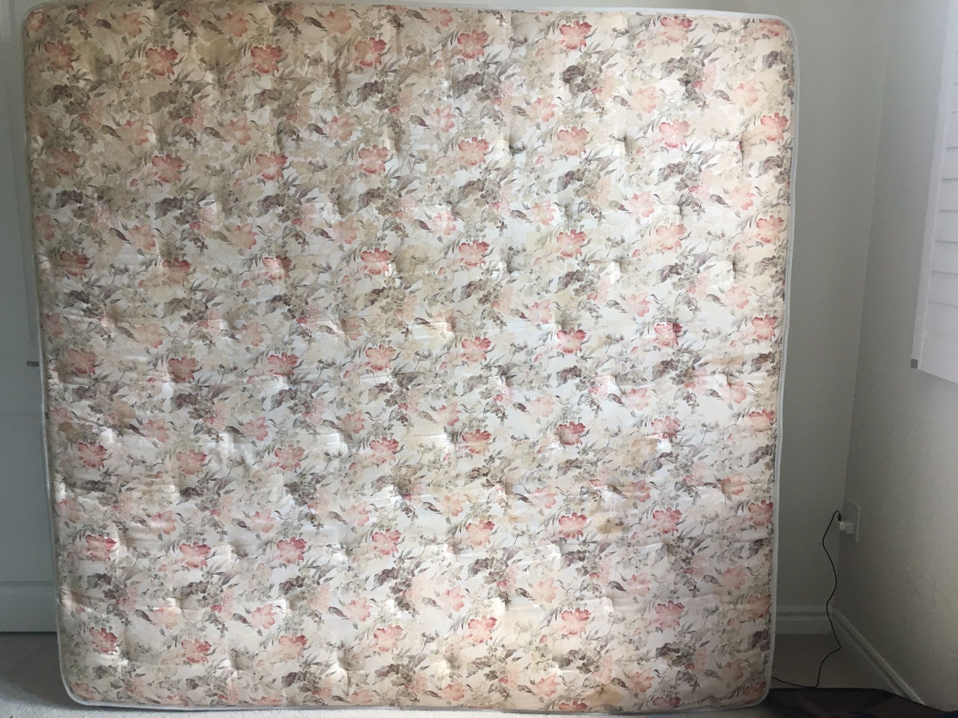 NEW KING SIZED MATTRESS