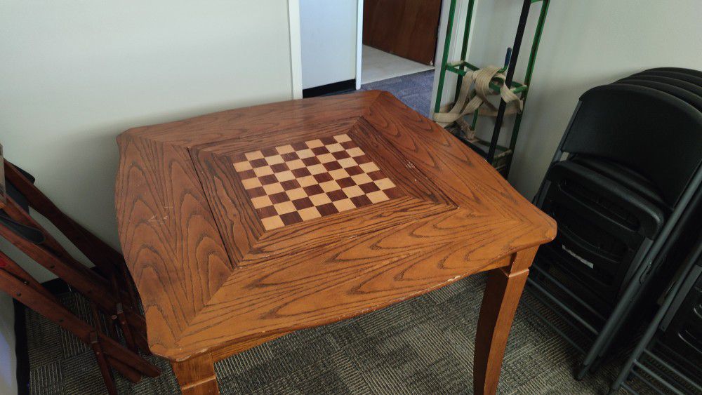 Two-in-1 Games Table