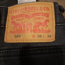 LEVI BLUE JEANS 