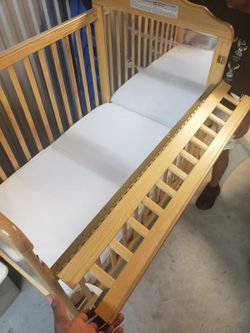 Baby Crib / READ DESCRIPTION 👇👀