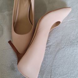 Ralph Lauren  Pale Pink  Pumps Heels Women’s Size 8
