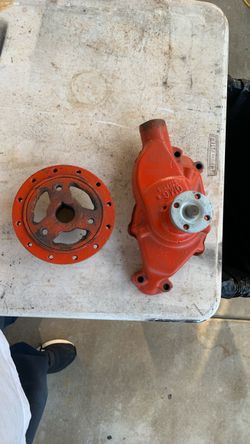 Harmonic balancer/water pump