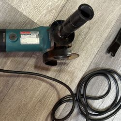 MAKITA 4” Angle Grinder