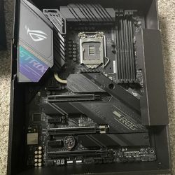 MSI mpg Z490 Mother Board For Sale