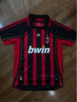 Retro Kaka Jersey