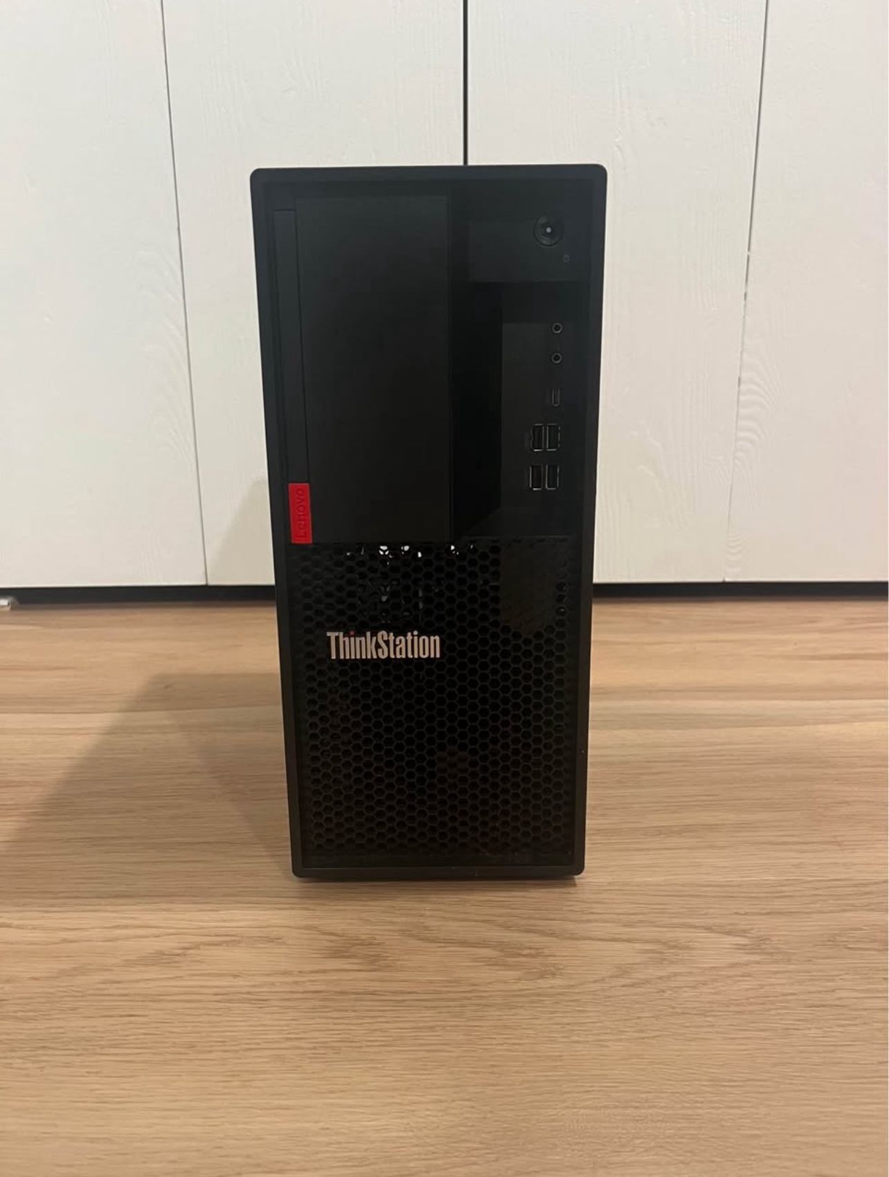 ThinkStation Lenovo P330 - good for school, work, gaming and engineering!