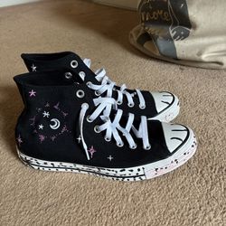 Therian Shoes