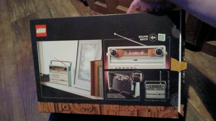 Retro Radio Lego Set