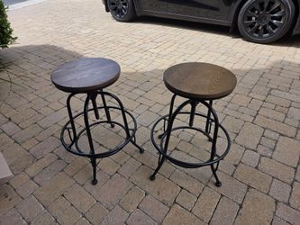 ADJUSTABLE BAR STOOLS