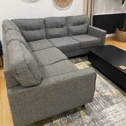 Sectional sofa/couch