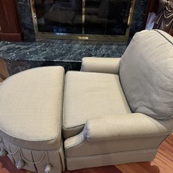 Chaise and Ottoman Set