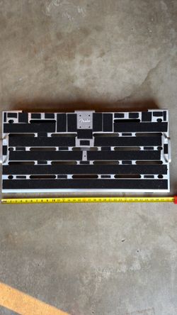 Large Fender Pedalboard