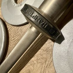 Hampton Olympic Weight Plates Full Set (45s to 2.5s) In New Condition (reconditioned) Plus Hampton 6ft Bar. Total: 283 lbs.