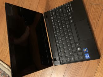 Acer Aspire One D255-2509 Netbook Atom