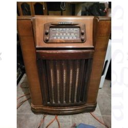 Vintage Radio Record Player