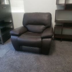 Oversized Leather Reclining Chair 