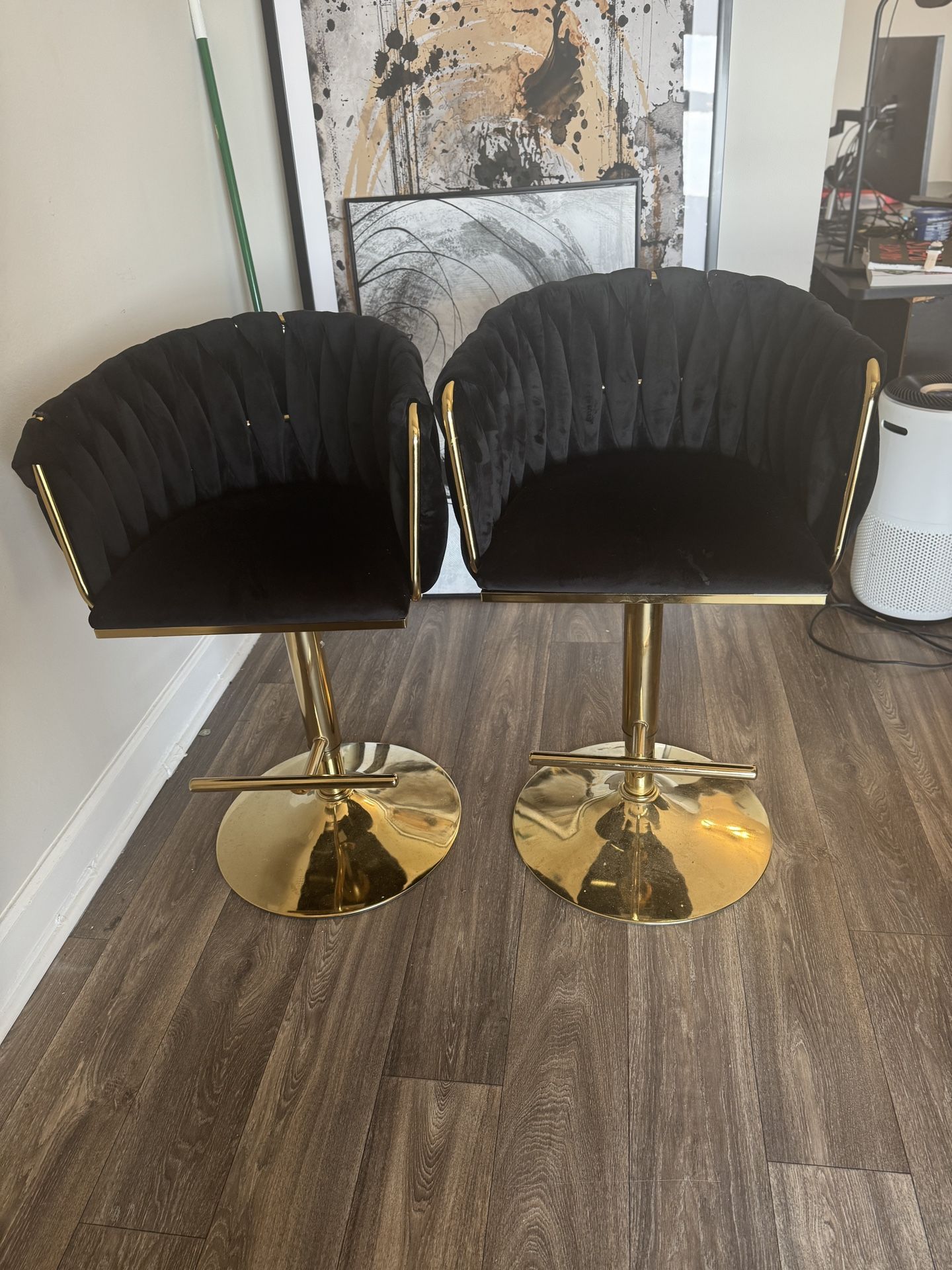 Dining Table, Bar Stools, And Wall Decor Picture