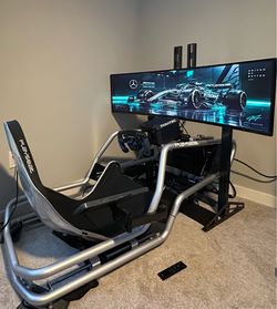 Playseat Formula Intelligence Mercedes AMG F1 Racing Sim Simulator - Fanatec Podium Wheel & ClubSport V3 Pedals Bundle