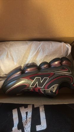 New Balance Sneakers Black Red Silver