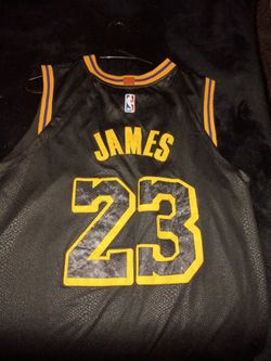 Black n gold ln LeBron James Lakers jersey