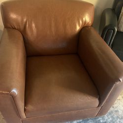 Carmel Comfy Leather Chair 