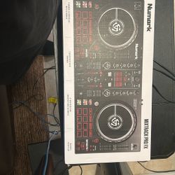 Numark Mixtrack ProfX Controller 