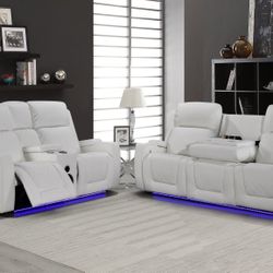 2 PC SOFA AND LOVESEAT NEW IN BOX