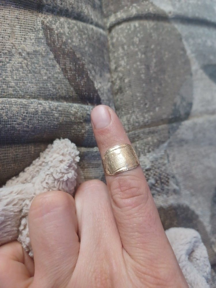 14k Gold Ring