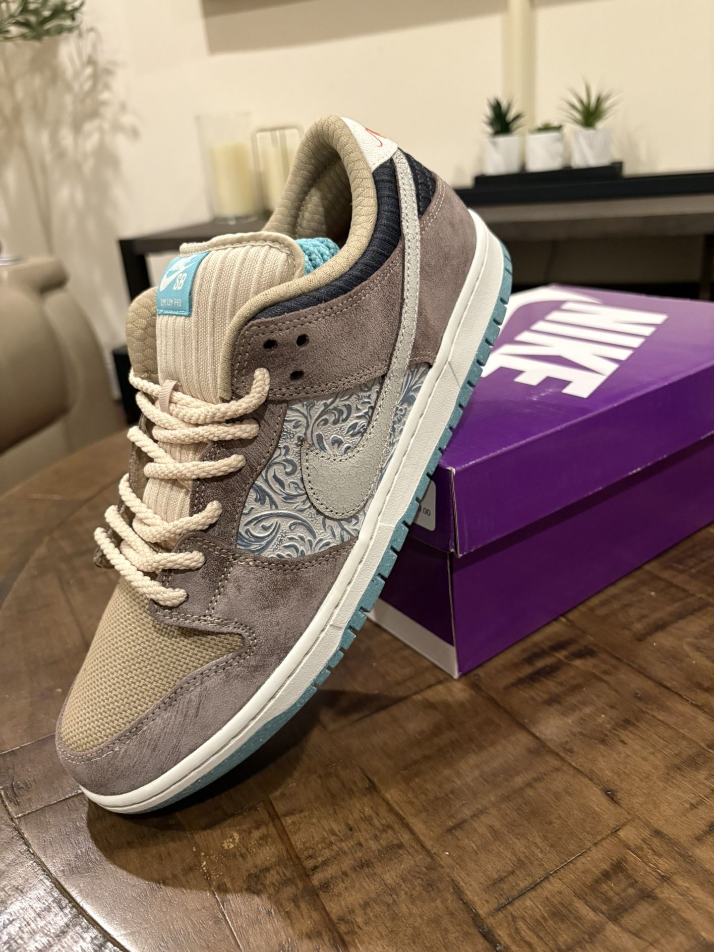 Nike SB Dunk Low Big Money Savings 9M, 10.5M, & 12M. - www.benaras.co