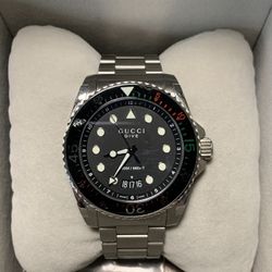 Gucci Dive 41mm Kendall Area Pick Up 
