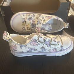 Converse NWT Toddler Size 9