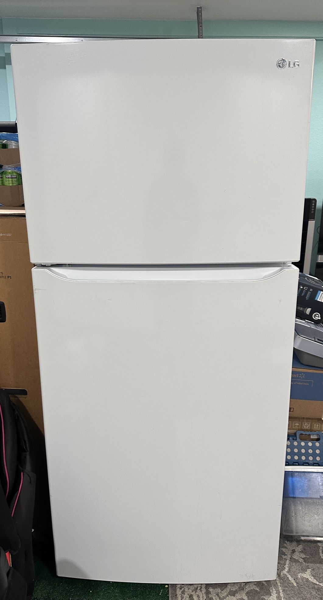 LG 20 Cu Refrigerator For Sale - White