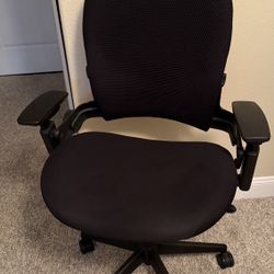 Steelcase Leap Plus V2  Office Gaming Chair - Black  