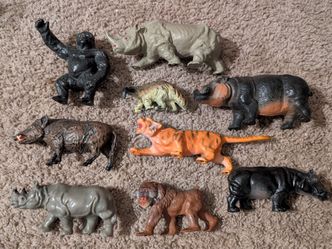 Lot of 9 Vintage Plastic Zoo Animal Toys